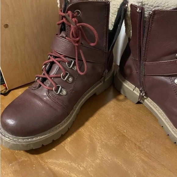 Stefania Combat Boots/Italy - Picture 4 of 5